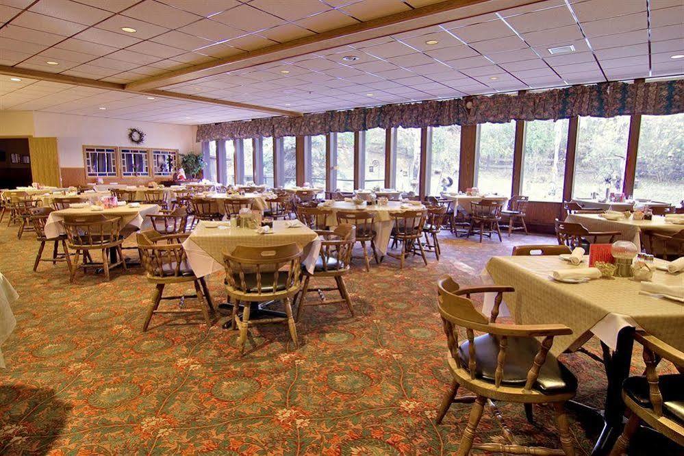 Voyageur Inn&Conference Center Reedsburg Restaurant foto